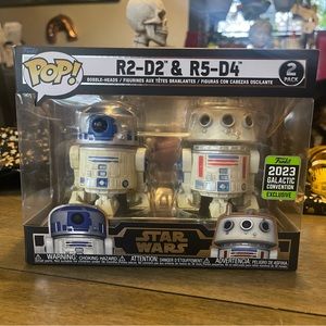 R2 D2 and R5 D5 funko pop